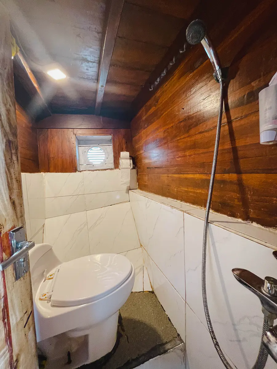 Social Shared Cabin (4 Pax) - Image 1